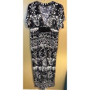 New Direction Black & White Sleeveless Maxi Dress Size‎ 12